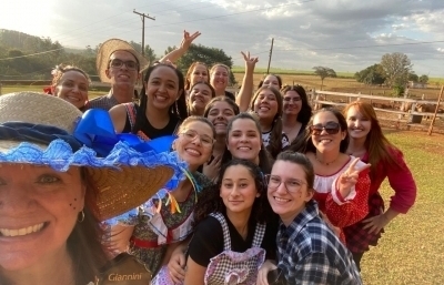 Festa Junina do Espaço Desenvolver Araras - Passeio na Fazenda Três Porquinhas